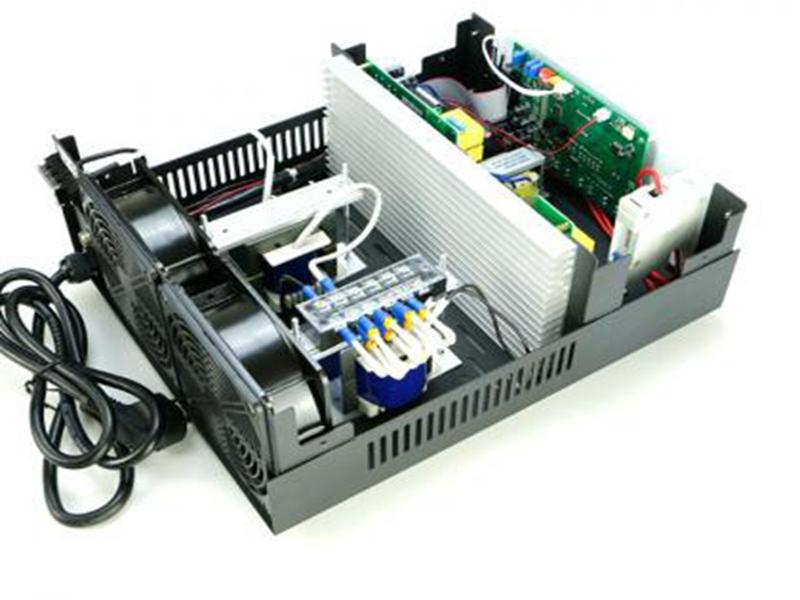 Ultrasonic cleaning machine circuit board assembly